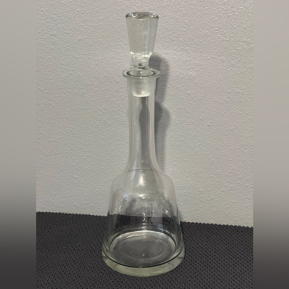 Large Glass Decanter with Glass Stopper 16in